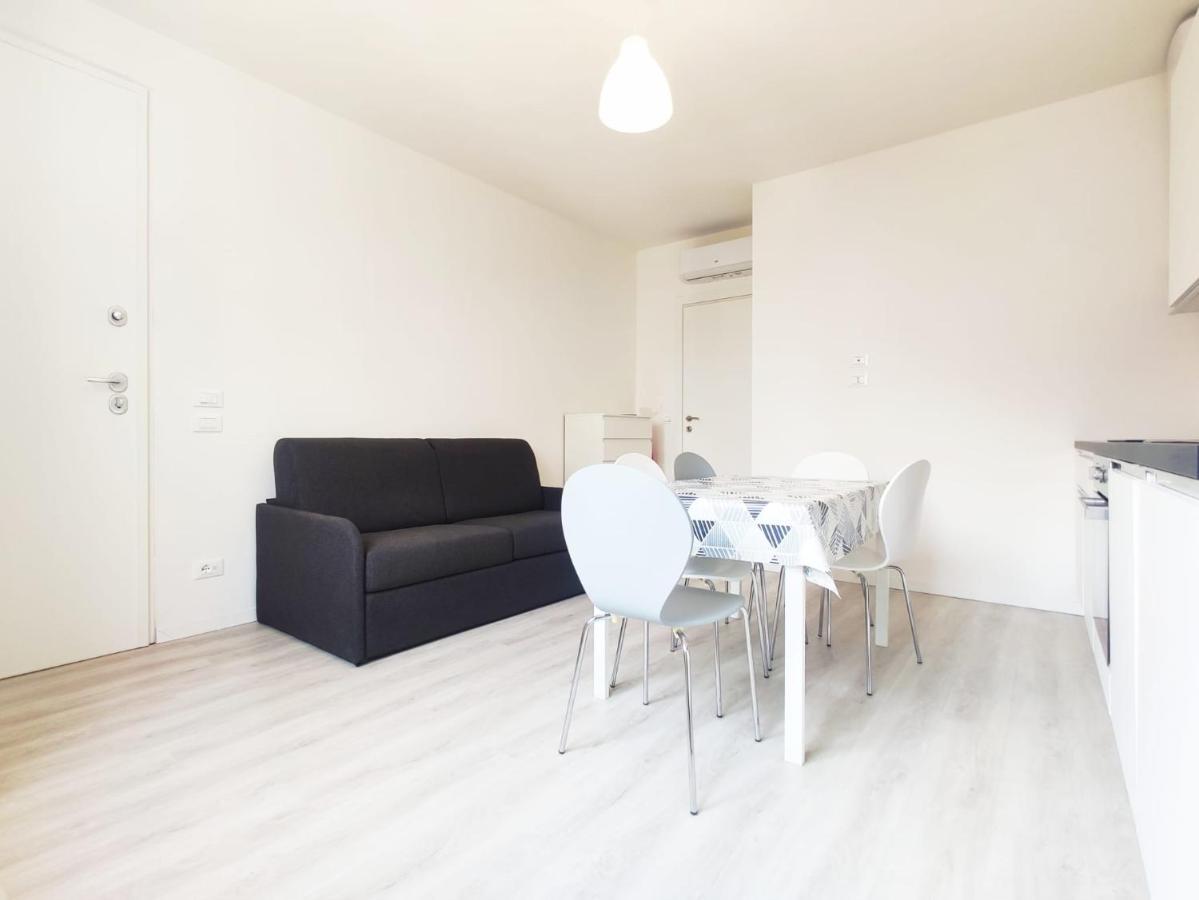 Volta - Appena Ristrutturato - 100 Mt Da Piazza Mazzini Lido di Jesolo Luaran gambar