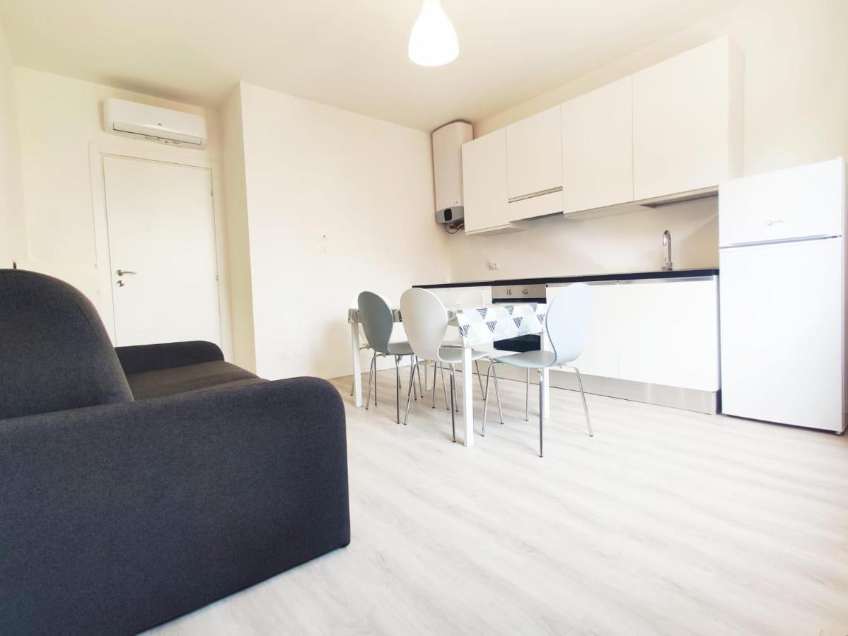 Volta - Appena Ristrutturato - 100 Mt Da Piazza Mazzini Lido di Jesolo Luaran gambar